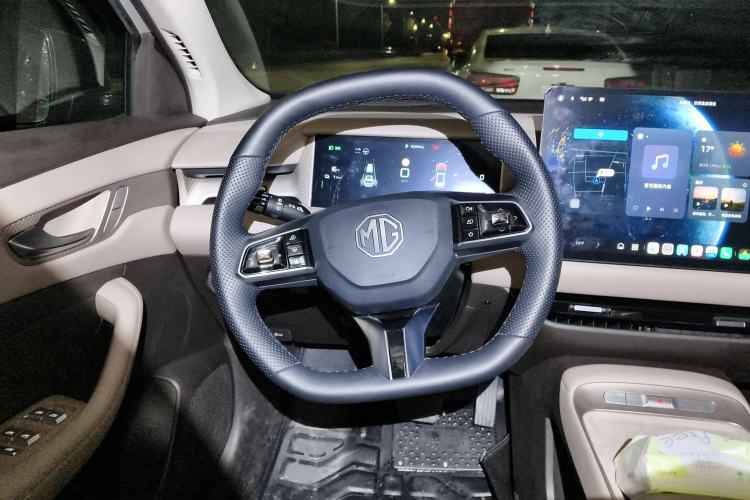 Used MG ES5 2025 525max Rear-Drive Intelligent Driving Version Steering Wheel
