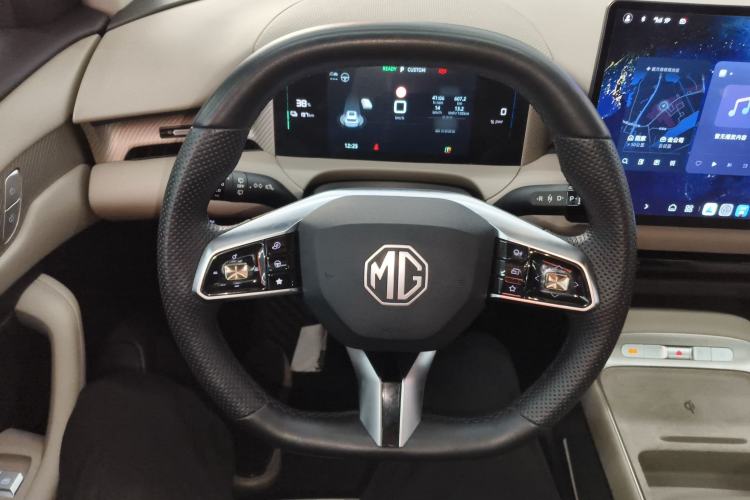 Used MG ES5 2025 525max Rear-Drive Intelligent Driving Version Steering Wheel