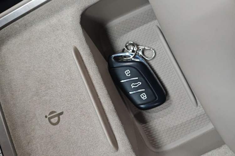 Used MG ES5 2025 525max Rear-Drive Intelligent Driving Version Vehicle Key