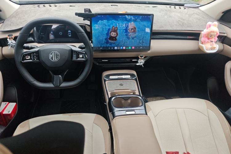 Used MG ES5 2025 525max Rear-Drive Intelligent Driving Version Center Console