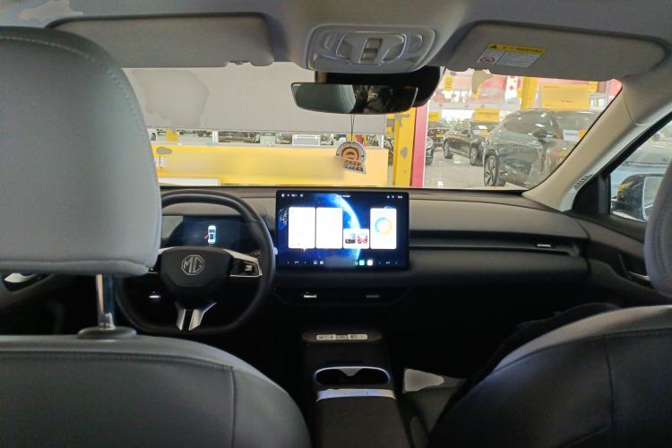 Used MG ES5 2025 525max Rear-Drive Intelligent Driving Version Center Console