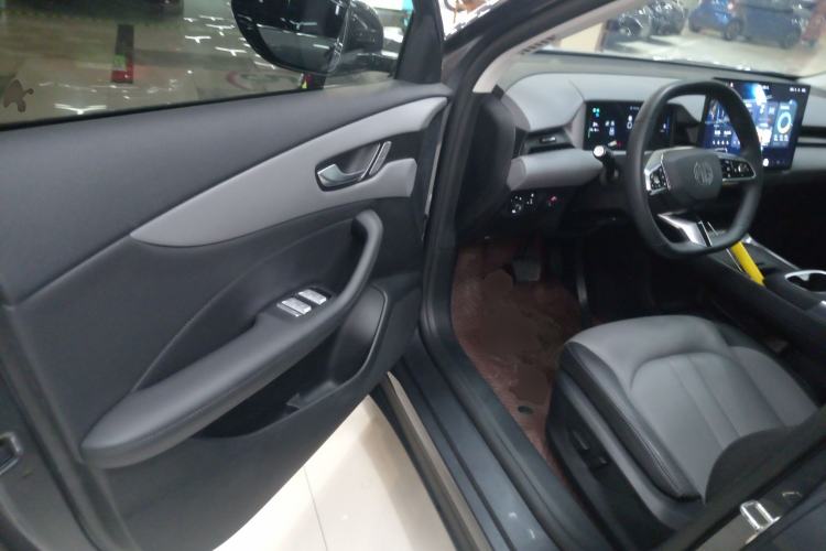 Used MG ES5 2025 525max Rear-Drive Intelligent Driving Version Driver Seat