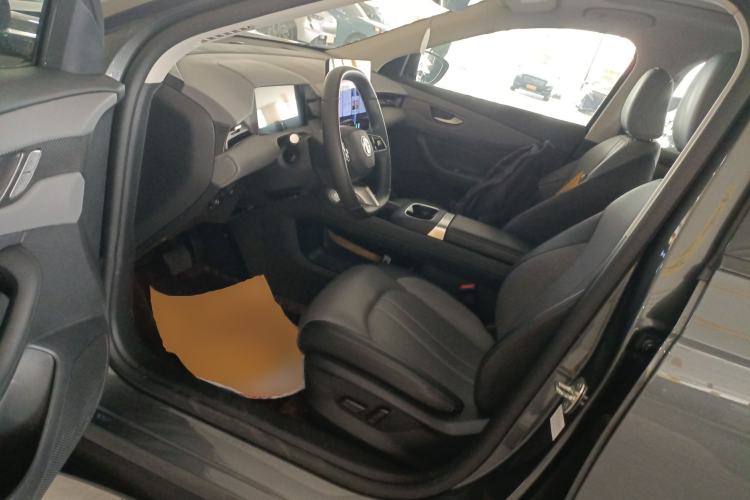 Used MG ES5 2025 525max Rear-Drive Intelligent Driving Version Driver Seat