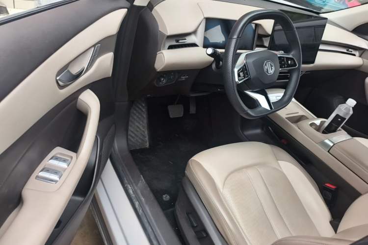 Used MG ES5 2025 525max Rear-Drive Intelligent Driving Version Driver Seat