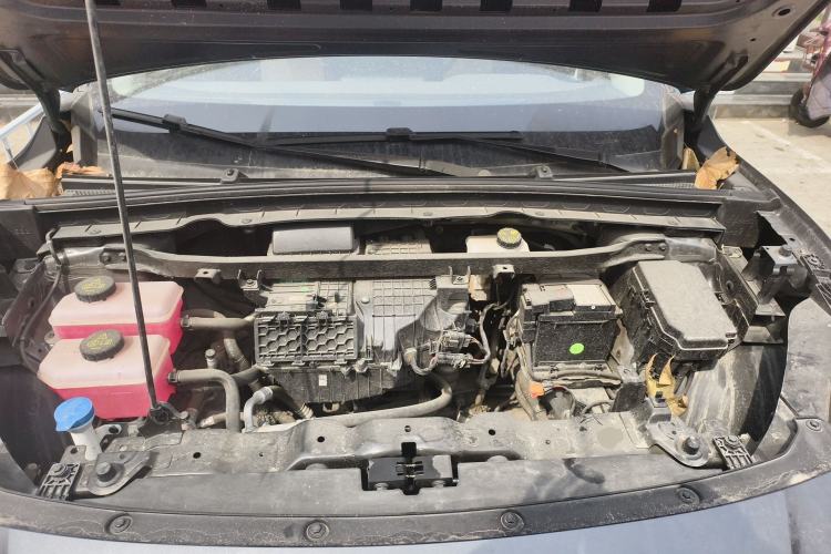 Used MG ES5 2025 425 Pro Rear-Drive Version Engine Bay