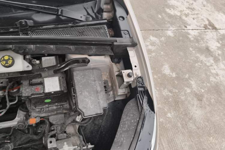 Used MG ES5 2025 515 Pro Rear-Drive Version Engine Bay Left