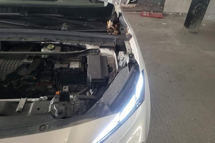 Used MG ES5 2025 525max Rear-Drive Intelligent Driving Version Engine Bay Left