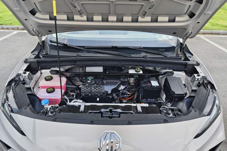 Used MG ES5 2025 525max Rear-Drive Intelligent Driving Version Engine Bay