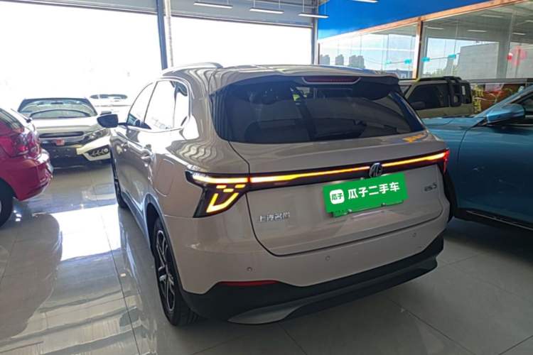 Used MG ES5 2025 525max Rear-Drive Intelligent Driving Version Exterior 2