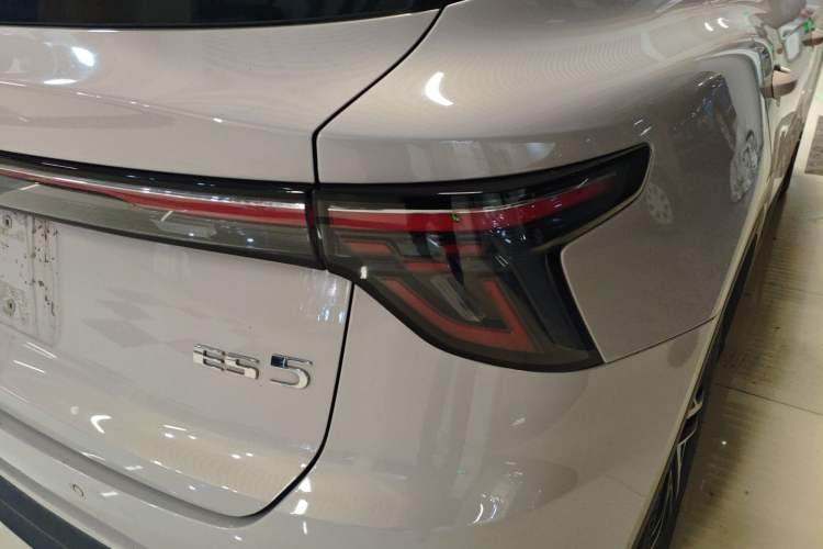 Used MG ES5 2025 525max Rear-Drive Intelligent Driving Version Exterior 6