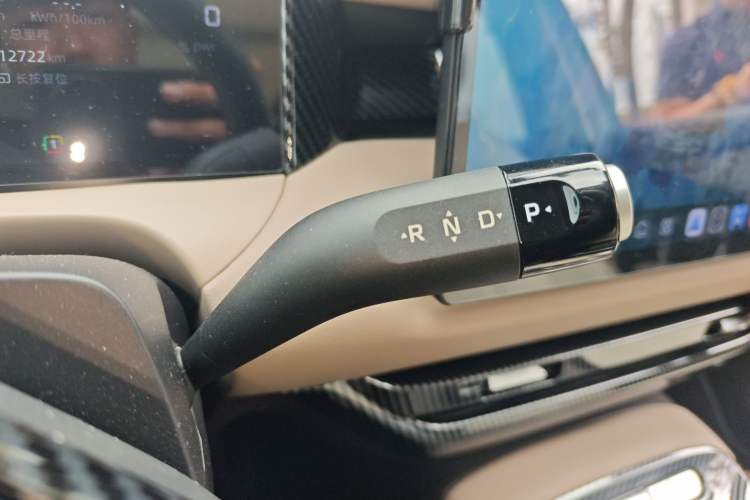 Used MG ES5 2025 525max Rear-Drive Intelligent Driving Version Gear Lever