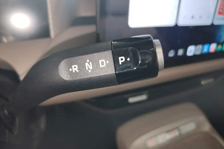 Used MG ES5 2025 525max Rear-Drive Intelligent Driving Version Gear Lever