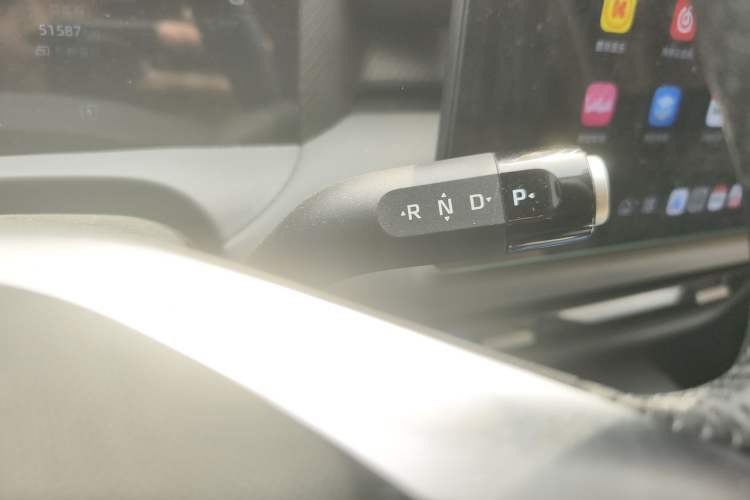 Used MG ES5 2025 425 Pro Rear-Drive Version Gear Lever