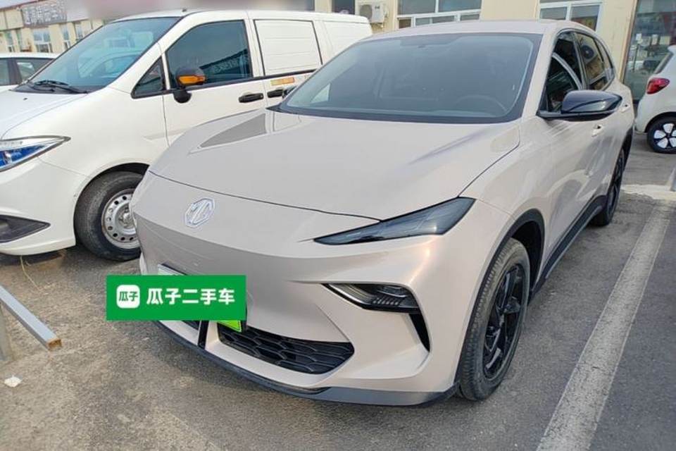MG ES5 2025