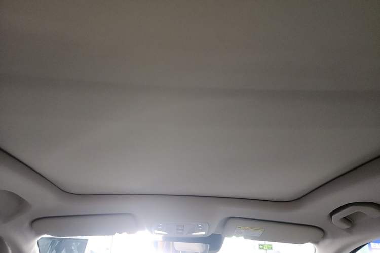 Used MG ES5 2025 525max Rear-Drive Intelligent Driving Version Headliner