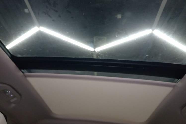 Used MG ES5 2025 525max Rear-Drive Intelligent Driving Version Headliner