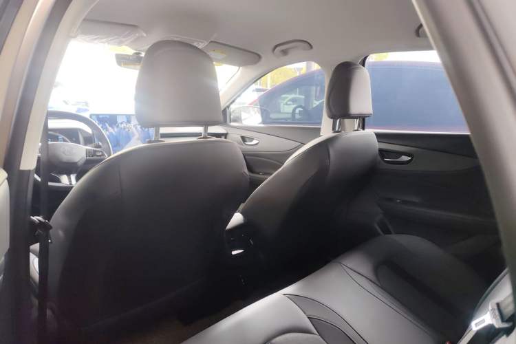 Used MG ES5 2025 515 Pro Rear-Drive Version Headliner