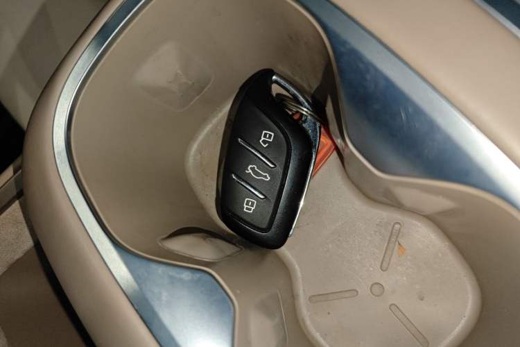 Used MG ES5 2025 525max Rear-Drive Intelligent Driving Version Interior 1