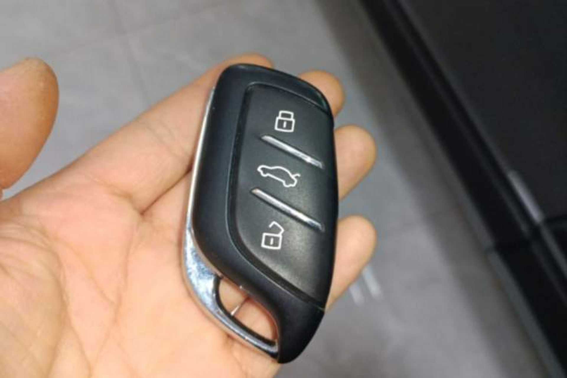 Used MG ES5 2025 525max Rear-Drive Intelligent Driving Version Interior 1