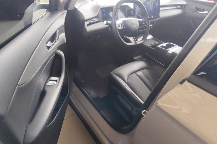 Used MG ES5 2025 515 Pro Rear-Drive Version Interior 3