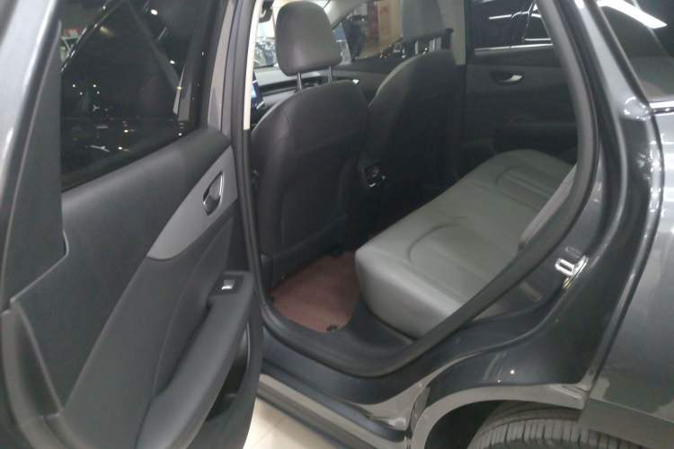 Used MG ES5 2025 525max Rear-Drive Intelligent Driving Version Left Rear Seat