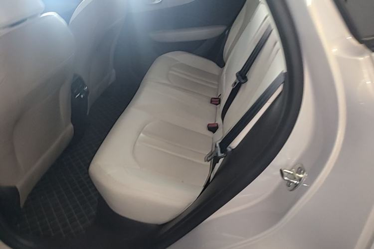 Used MG ES5 2025 525max Rear-Drive Intelligent Driving Version Left Rear Seat