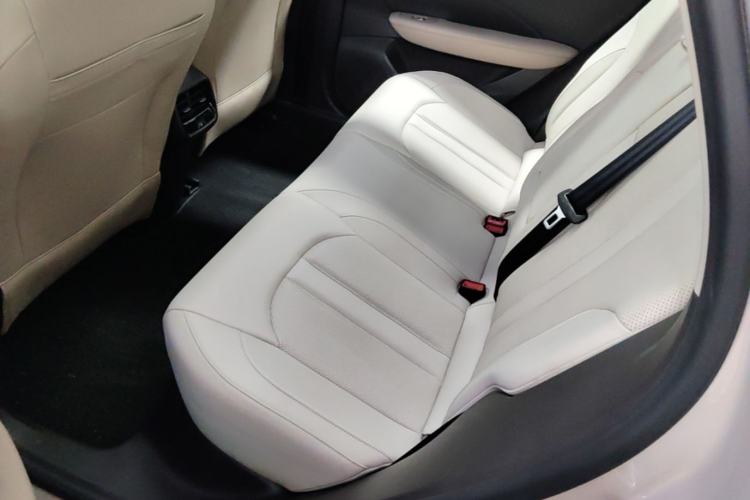 Used MG ES5 2025 525max Rear-Drive Intelligent Driving Version Left Rear Seat