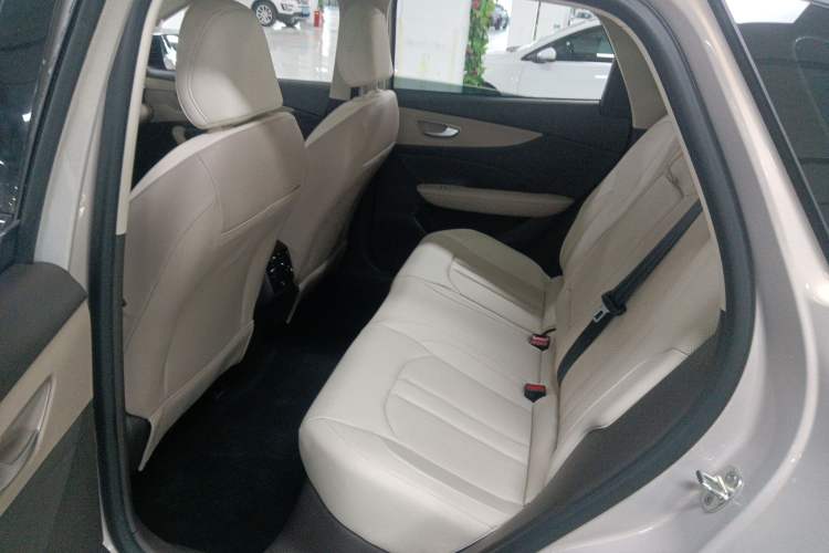 Used MG ES5 2025 525max Rear-Drive Intelligent Driving Version Left Rear Seat
