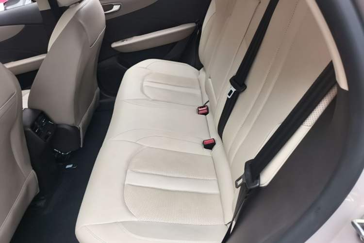 Used MG ES5 2025 525max Rear-Drive Intelligent Driving Version Left Rear Seat