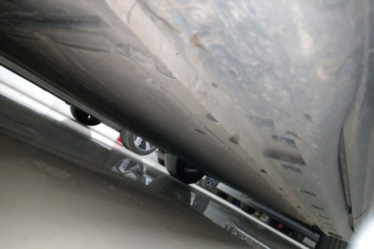 Used MG ES5 2025 525max Rear-Drive Intelligent Driving Version Left Side Sill