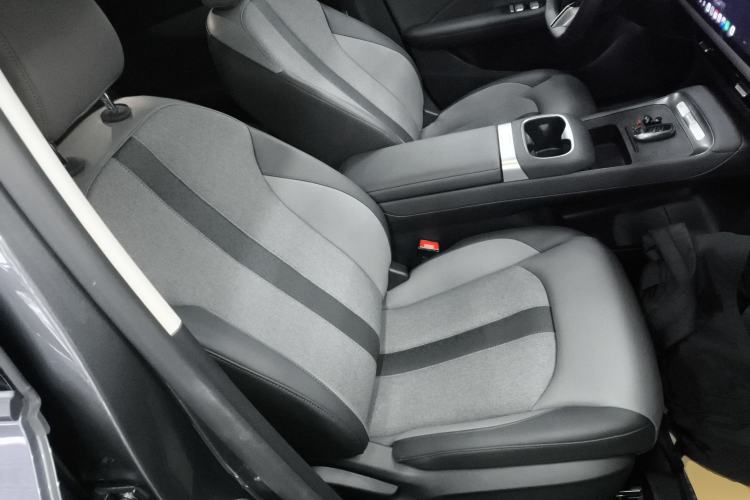 Used MG ES5 2025 425 Pro Rear-Drive Version Right Front Seat
