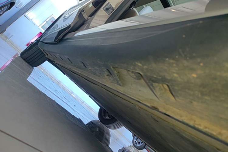 Used MG ES5 2025 525max Rear-Drive Intelligent Driving Version Right Side Sill