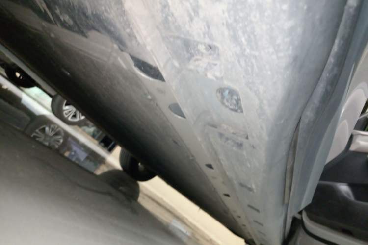Used MG ES5 2025 525max Rear-Drive Intelligent Driving Version Right Side Sill