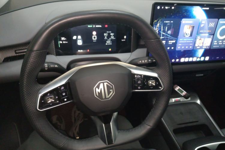 Used MG ES5 2025 525max Rear-Drive Intelligent Driving Version Steering Wheel