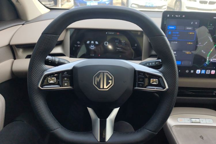 Used MG ES5 2025 525max Rear-Drive Intelligent Driving Version Steering Wheel