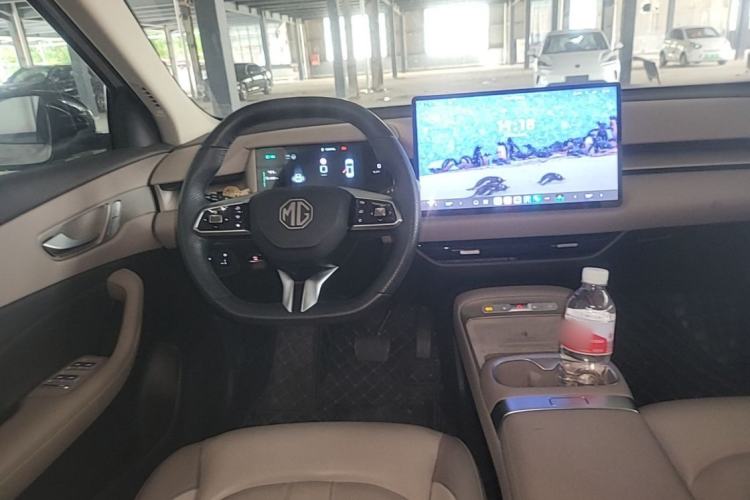 Used MG ES5 2025 525max Rear-Drive Intelligent Driving Version Steering Wheel