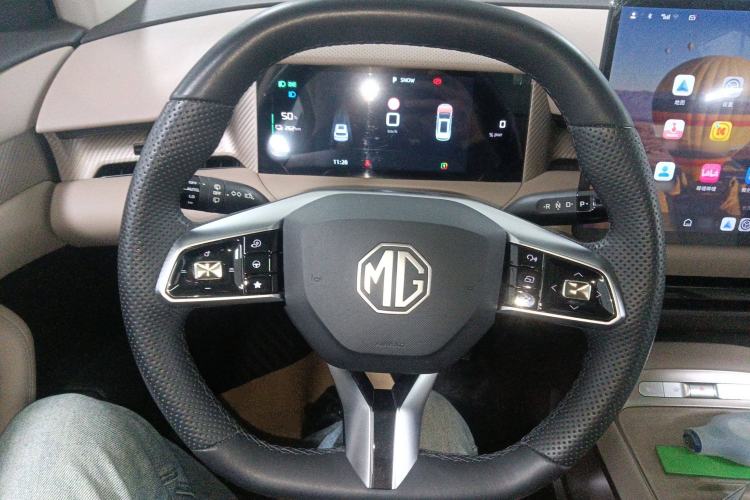 Used MG ES5 2025 525max Rear-Drive Intelligent Driving Version Steering Wheel