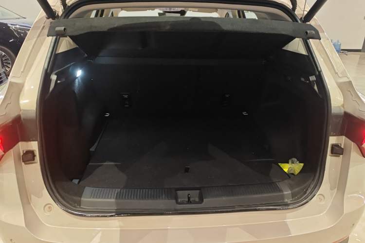 Used MG ES5 2025 525max Rear-Drive Intelligent Driving Version Trunk
