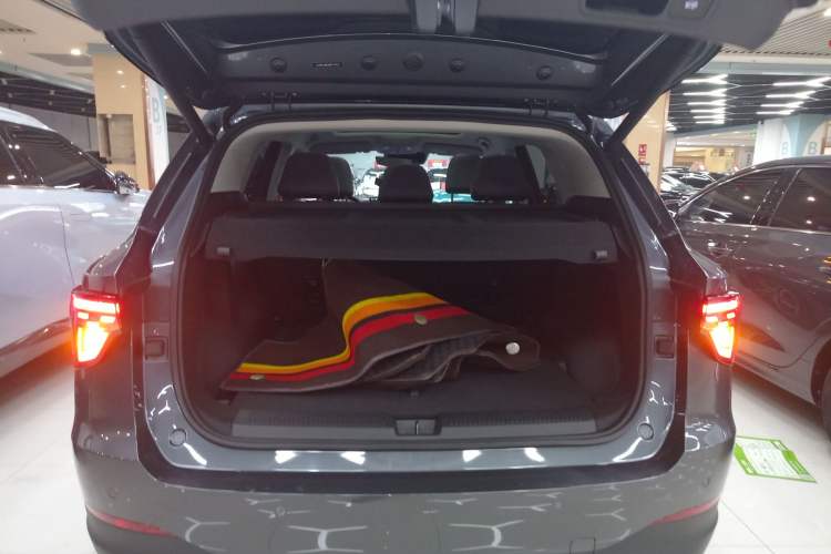 Used MG ES5 2025 525max Rear-Drive Intelligent Driving Version Trunk
