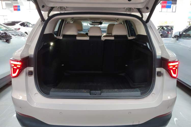 Used MG ES5 2025 515plus Rear-Drive Version Trunk