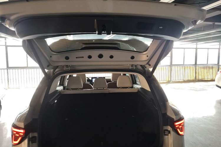 Used MG ES5 2025 525max Rear-Drive Intelligent Driving Version Trunk