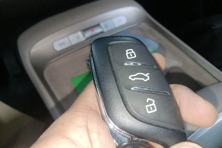 Used MG ES5 2025 525max Rear-Drive Intelligent Driving Version Vehicle Key