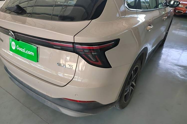 Used MG ES5 2025 525max Rear-Drive Intelligent Driving Version Exterior 3