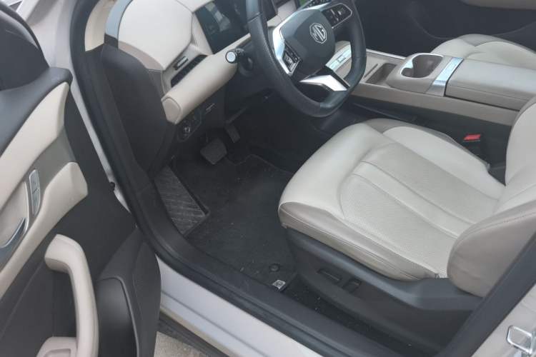 Used MG ES5 2025 525max Rear-Drive Intelligent Driving Version Driver Seat