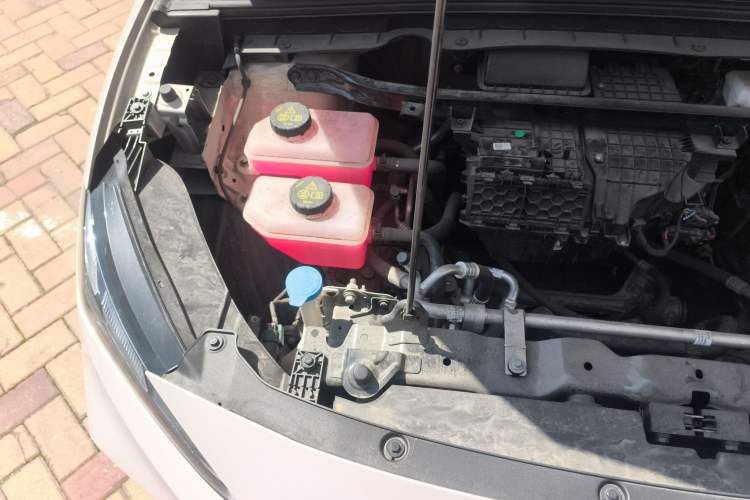 Used MG ES5 2025 515plus Rear-Drive Version Engine Bay Right