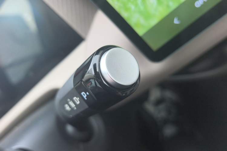 Used MG ES5 2025 525max Rear-Drive Intelligent Driving Version Gear Lever