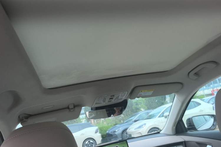 Used MG ES5 2025 525max Rear-Drive Intelligent Driving Version Headliner