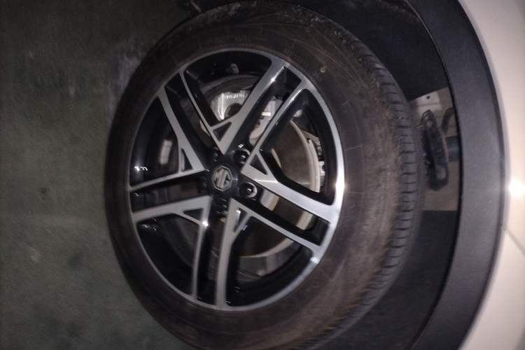Used MG ES5 2025 525max Rear-Drive Intelligent Driving Version Right Front Wheel Hub