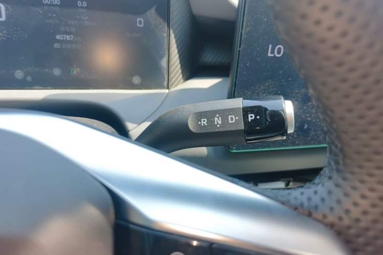 Used MG ES5 2025 425 Pro Rear-Drive Version Gear Lever
