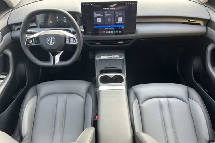 Used MG ES5 2025 525max Rear-Drive Intelligent Driving Version Interior 10